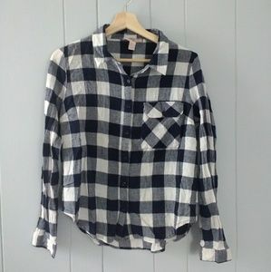 🏵️3 for $10🏵️ Foreve 21 Long Sleeve Plaid Shirt